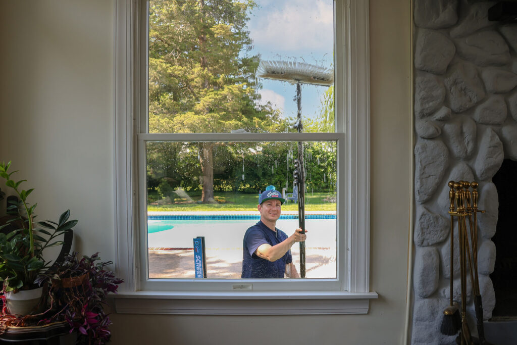 Sparkle Squad window cleaning at a house