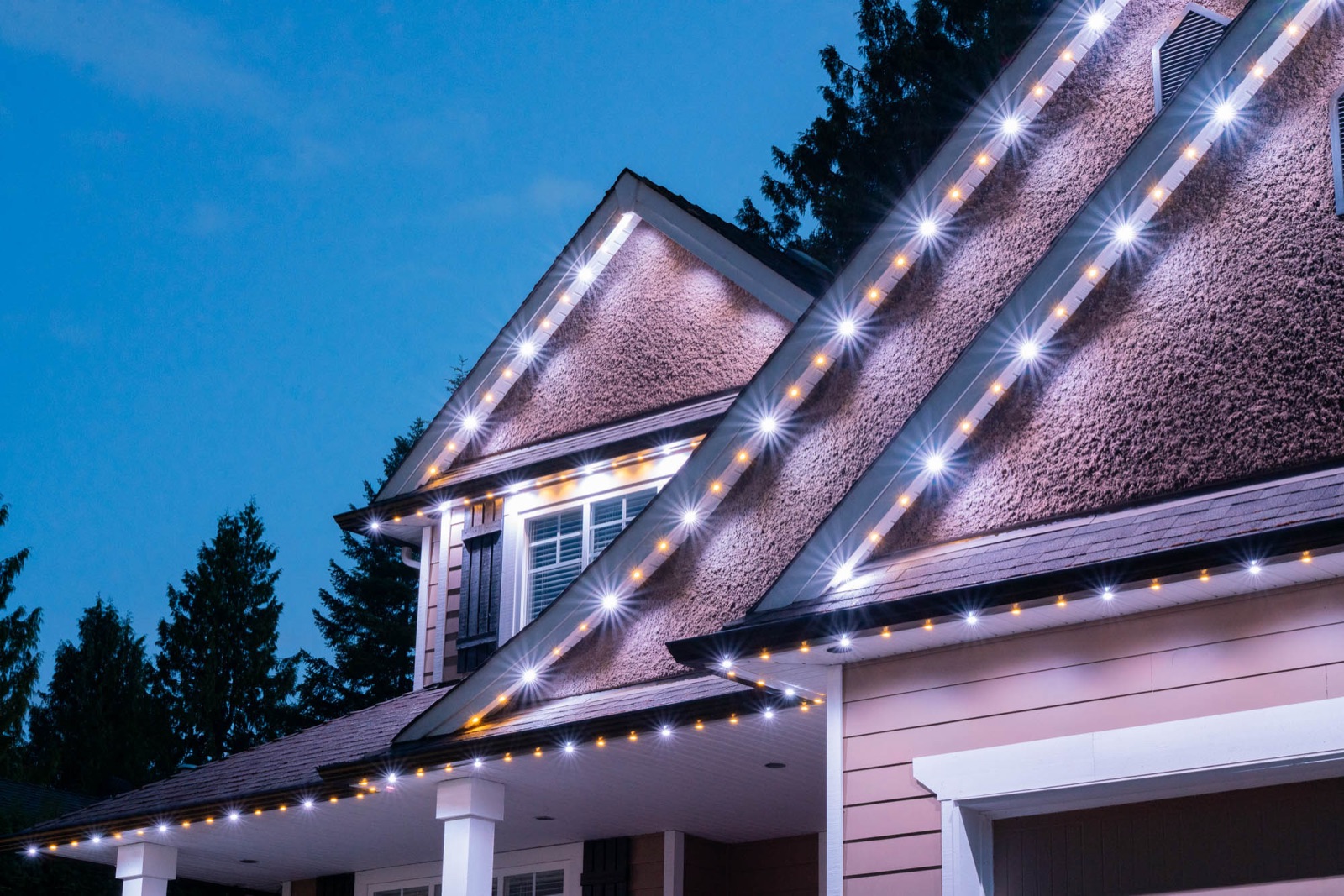Commercial building with permanent exterior lighting